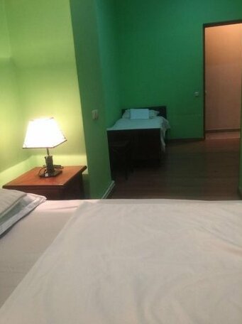 Radiance Hostel And Tours - Photo3