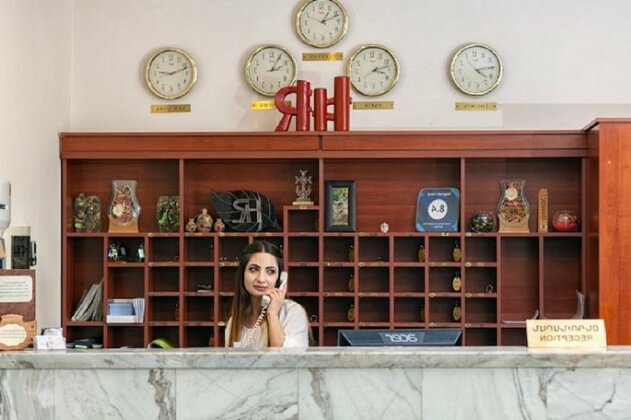 Regineh Hotel - Photo3