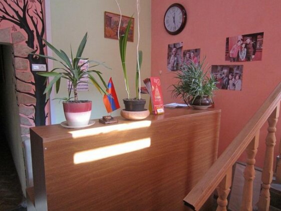 Republic Square Hostel and Tours - Photo4