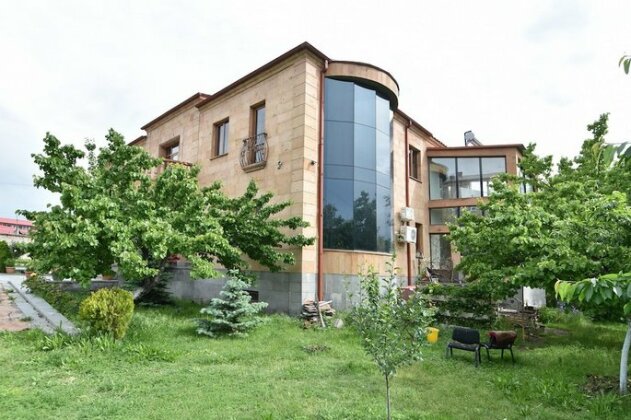 Villa in Nork - Photo2