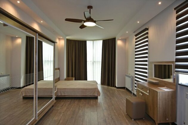 Villa in Nork - Photo4