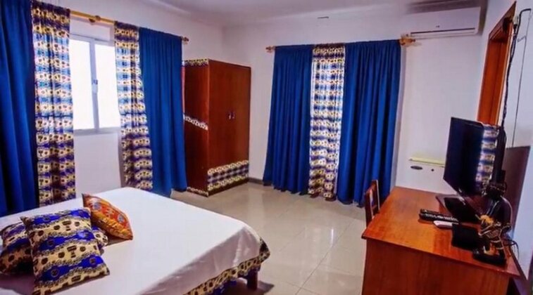 Nkudikila House - Photo4