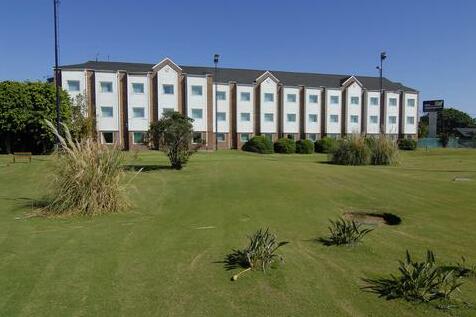 Hotel Aeroparque Inn & Suites - Photo2