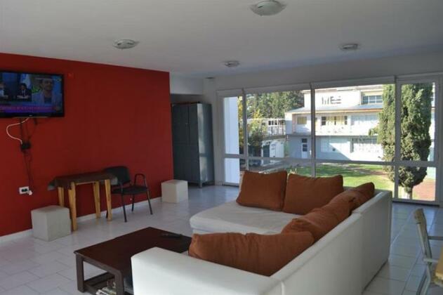 Hostel Club Cipolletti - Photo4