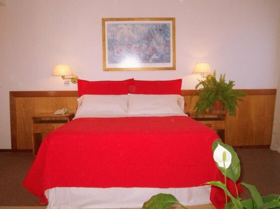 Onais Hotel