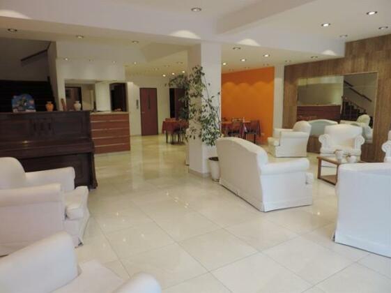 Baloo Hotel - Photo2