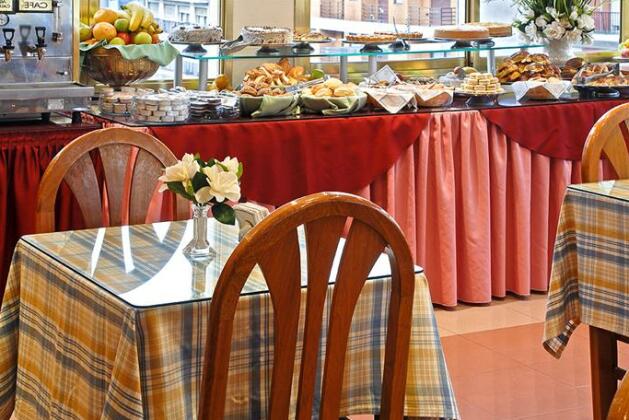 Hotel Valles - Photo2