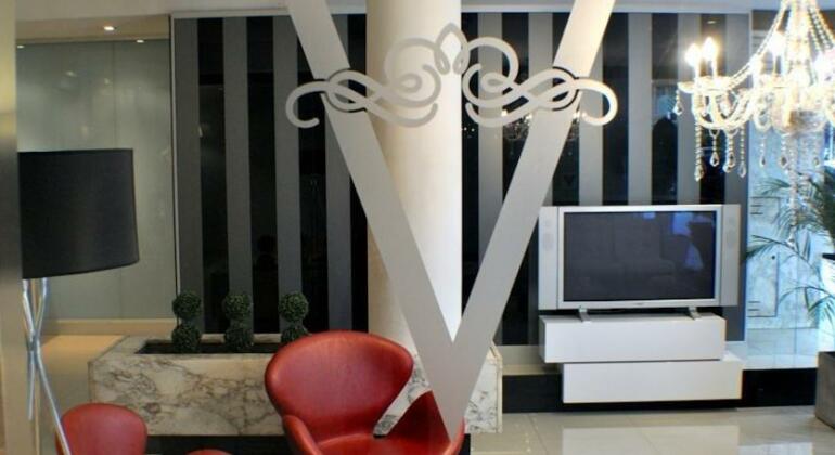 Hotel Vaness - Photo5