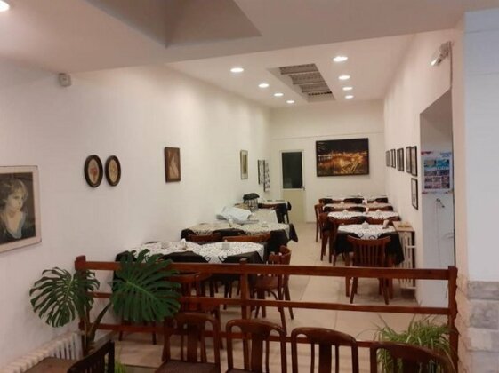 Pofi Hotel - Photo4