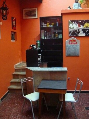 Rebbel Hostel - Photo4