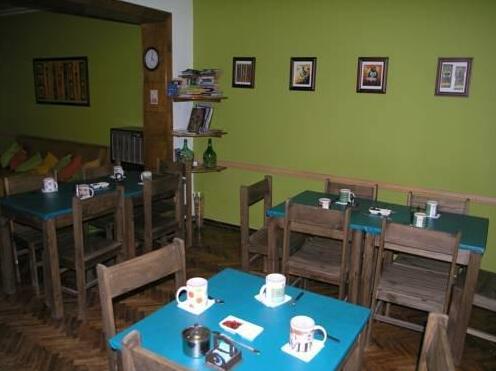Hostel Estacion Mendoza - Photo2