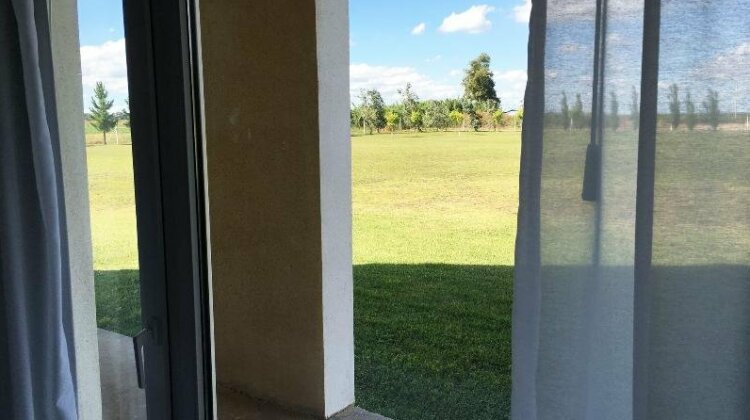 Howard Johnson Hotel Pergamino - Photo2