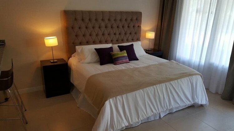 Aqualina Suites - Photo5