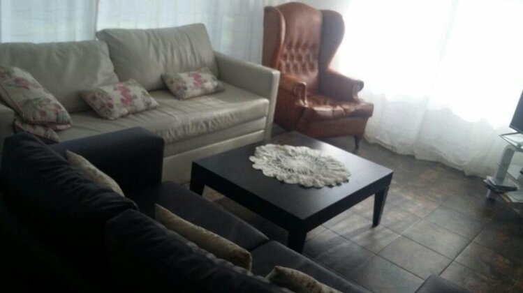 Pelicano Carilo - Photo3