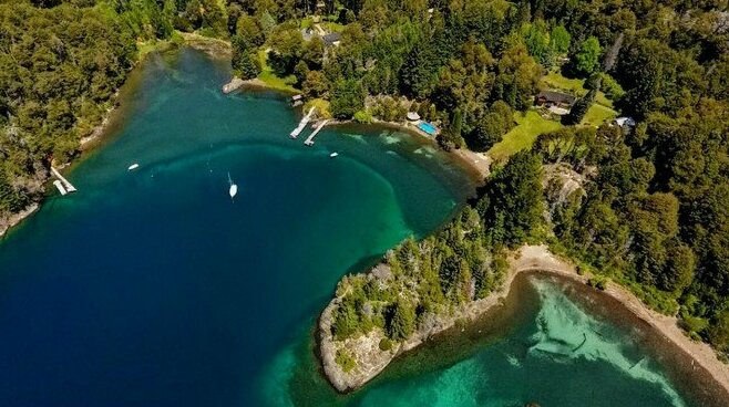 Luxury Villa Lake Front -Bariloche - Photo2
