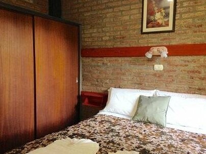 Tinajas Del Lago - Photo3