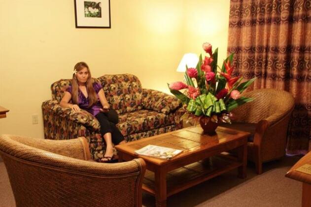 Tradewinds Hotel - Photo4
