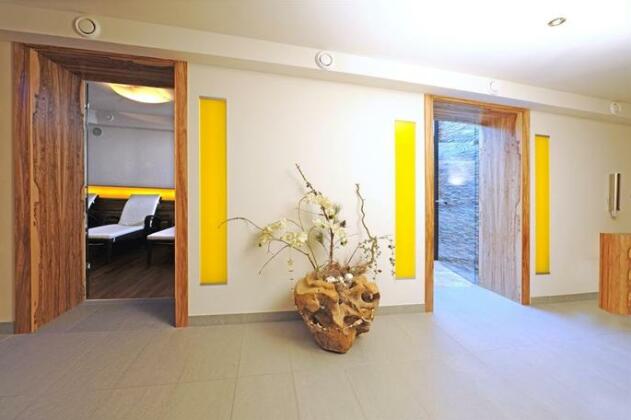 Aparthotel Kristall - Photo3