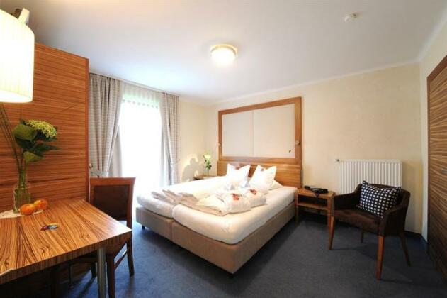 Scheffer's Hotel - Photo3