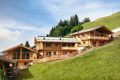 Hochleger Chalets Deluxe