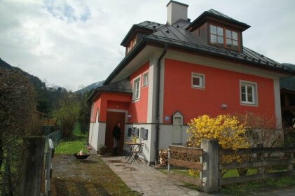 Villa Schnuck - das rote Ferienhaus
