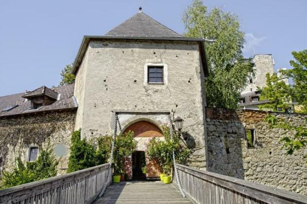 Schatz Kammer Burg Kreuzen - Photo4
