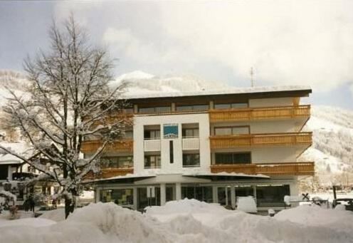 Apartmenthaus Brixen & Haus Central - Photo2