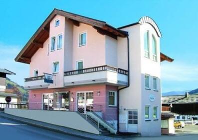 Apartmenthaus Brixen & Haus Central