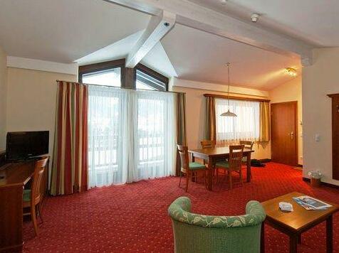 Vital & Sporthotel Brixen - Photo2