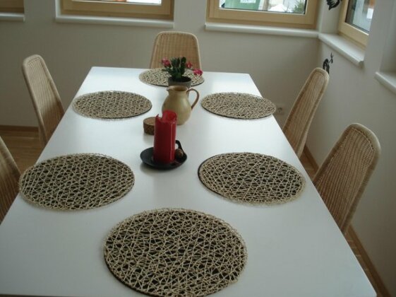 Ski-in Ski-out Apartment in idyllic setting - Photo4