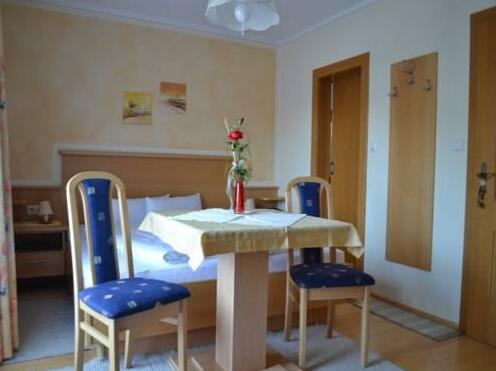 Tobhartbauer - Photo3
