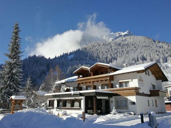 Berghaus Halali - dein kleines Hotel an der Zugspitze