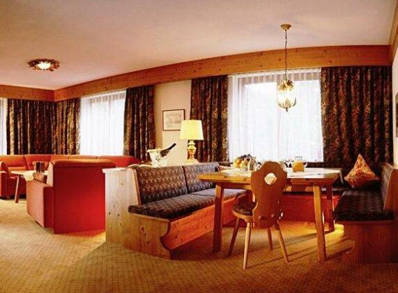 Alpenrose Wellnesshotel - Photo4