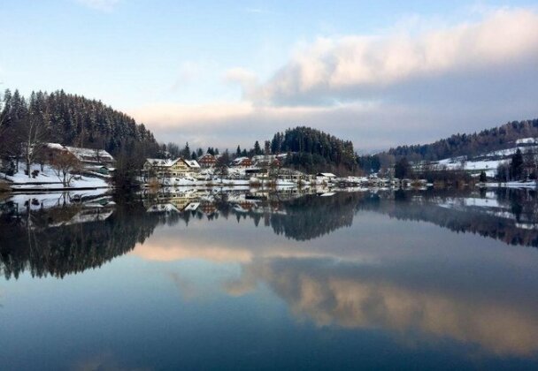 Cottage am Waldrand gelegen