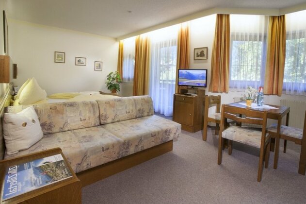Hotel-Pension Margit - Photo4
