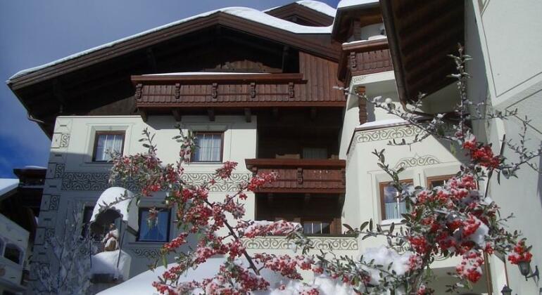 Aparthotel Garni am Johannesbrunnen - Photo2