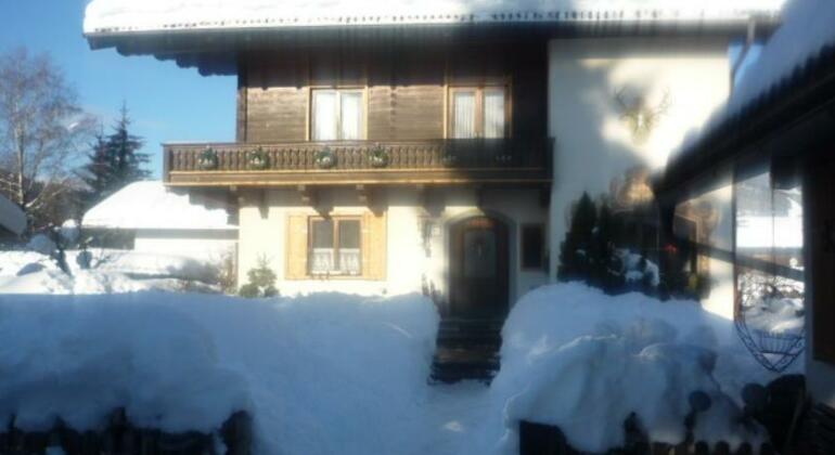 4 Elements Appartmenthaus Monarda