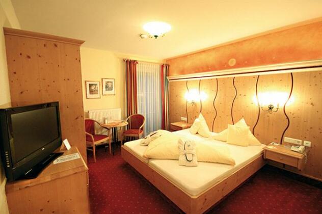 Schlosshotel Lacknerhof - Photo3