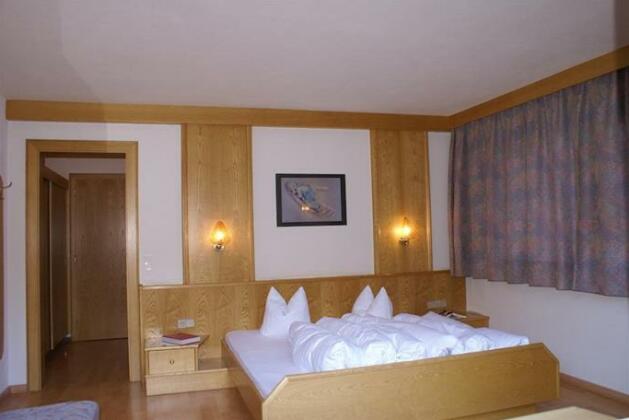 Gasthof Hirschen Fliess - Photo3