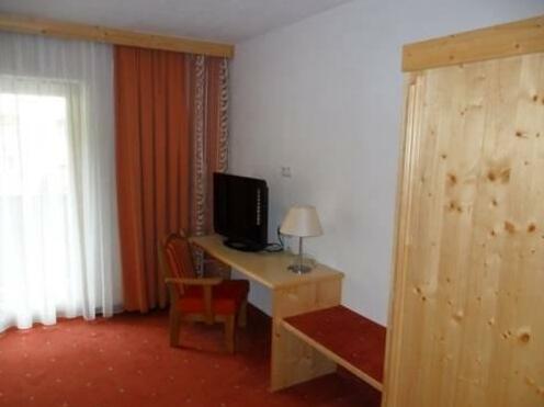Hotel-Cafe-Restaurant Troschana - Photo3