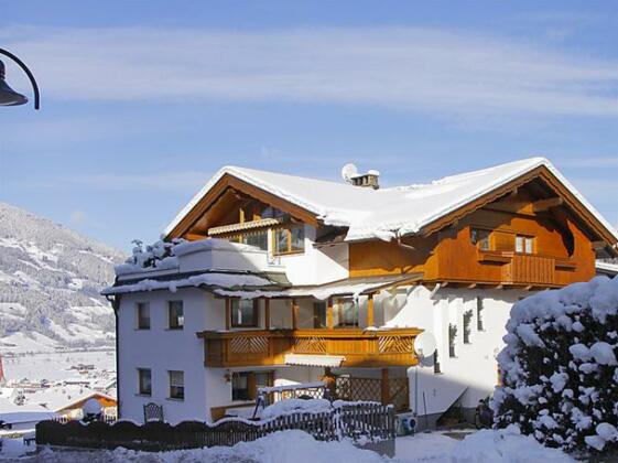 Interhome - Wolfgang - Photo2