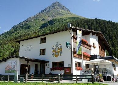 Hotel Alpina Galtur