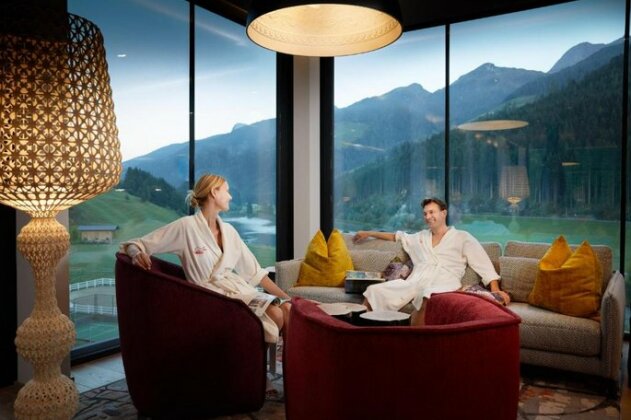 Almhof Family und Wellness Resort - Photo2