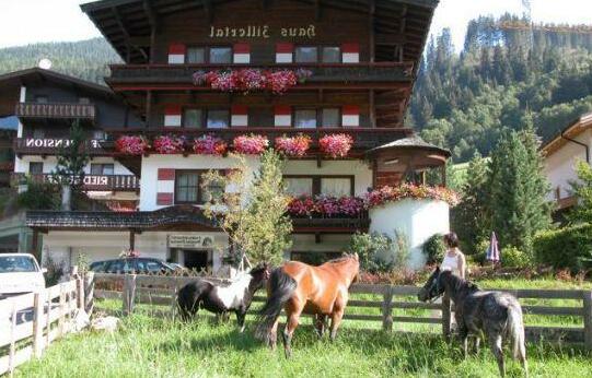Pension Zillertal - Photo4
