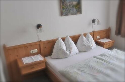 Sunseitn Apartments - Photo3