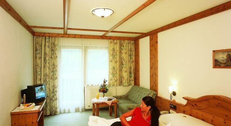 Hotel Hubertushof Grossarl - Photo4