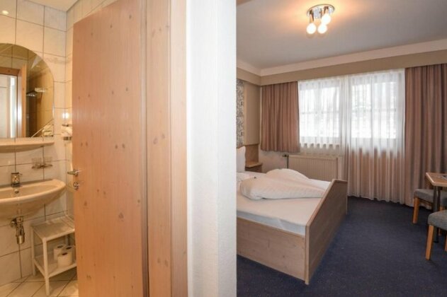 Golf & Skipension Krug - Photo2