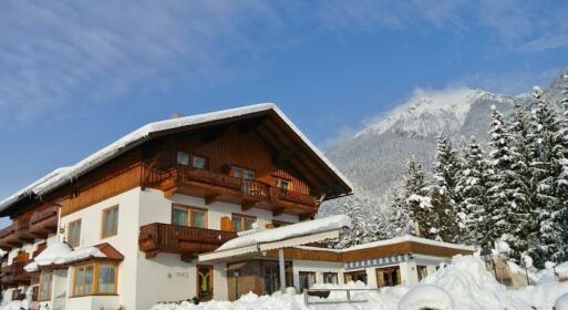 Hotel Karntnerhof & SeeBlick Appartements