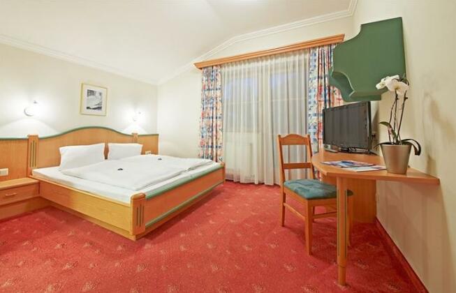 Bike & Ski Hotel Conrad - Photo3