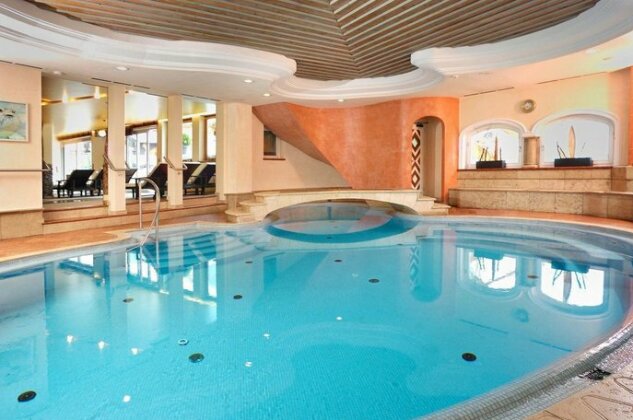 Hotel Alpine Palace - Photo2